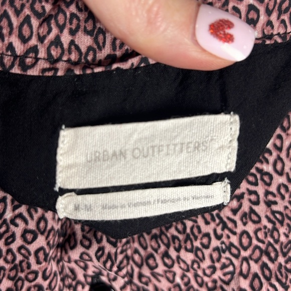 Urban Outfitters Millie Pink Leopard Print Button Front Mini Skirt Size Medium - Picture 5 of 8